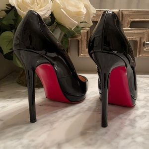 Authentic Christian Louboutin Pigalle Plato 8 38
